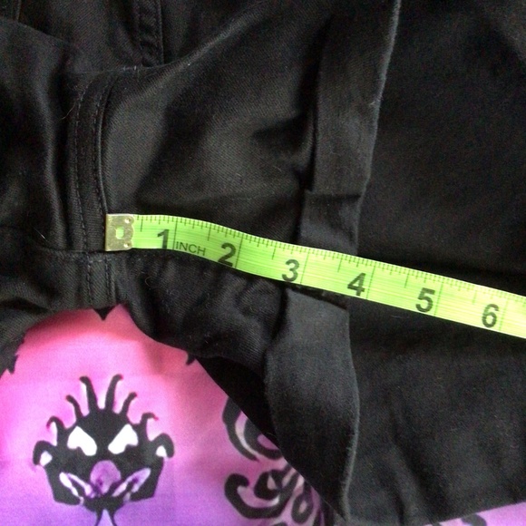 Universal Thread Black High Rise Mom Shorts - Picture 3 of 5